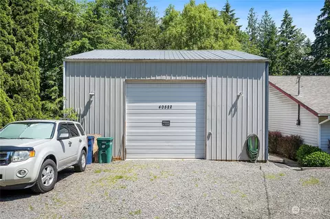 Exterior - 40522 228th Way, Enumclaw, WA 98022 photo 4 of 13