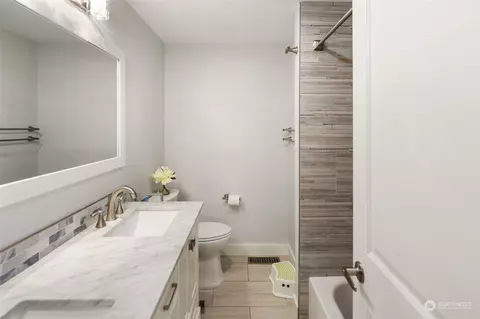 102 Bellflower Rd, Bothell, WA 98012 photo 17