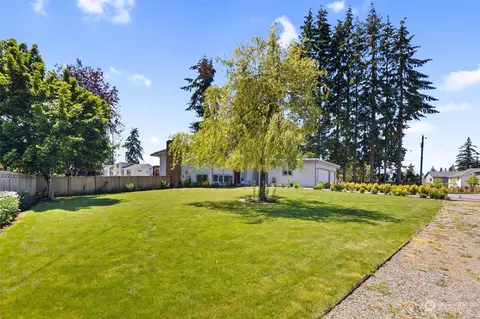 102 Bellflower Rd, Bothell, WA 98012 photo 2