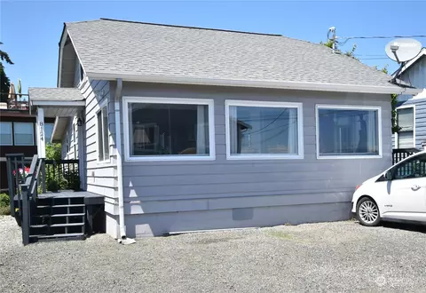 8124 E Daniels Loop, Port Orchard, WA 98366