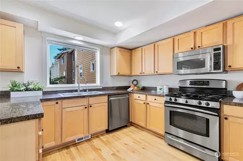 Kitchen - 8550 Stone Ave N, Seattle, WA 98103 photo 3 of 4