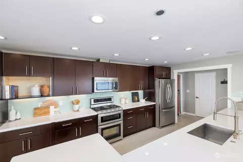 Kitchen - 1343 Madrona Ave, Everett, WA 98203 photo 2 of 2