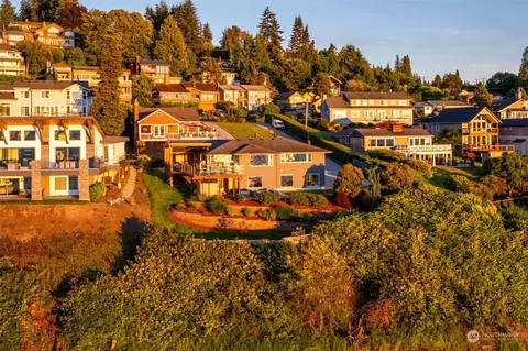 View/Area - 1343 Madrona Ave, Everett, WA 98203 photo 4 of 5