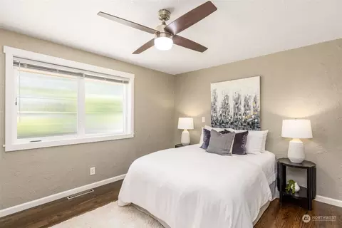 Bedroom - 1343 Madrona Ave, Everett, WA 98203 photo 3 of 4