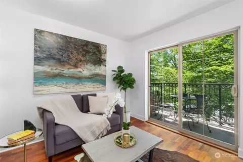 700 E Denny Way #203, Seattle, WA 98122