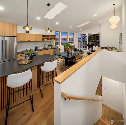 Kitchen - 2016 Franklin Ave E #B, Seattle, WA 98102 photo 1 of 5