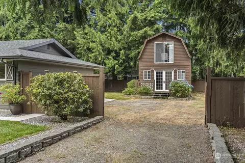 Exterior - 2223 122nd Pl SE, Everett, WA 98208 photo 12 of 17
