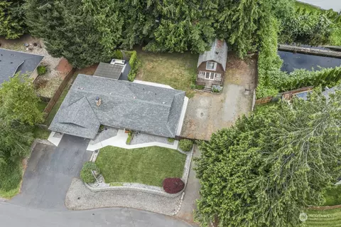 View/Area - 2223 122nd Pl SE, Everett, WA 98208 photo 1 of 3