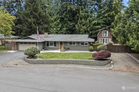 Exterior - 2223 122nd Pl SE, Everett, WA 98208 photo 10 of 17