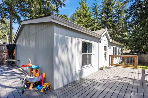 3685 Galiano Dr, Ferndale, WA 98248