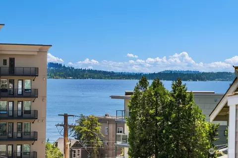 11639 91st Ln NE #6, Kirkland, WA 98034