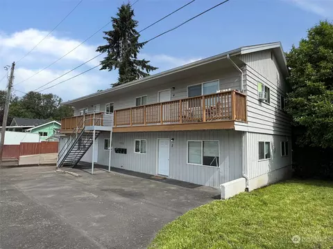 105 Harris St, Kelso, WA 98626