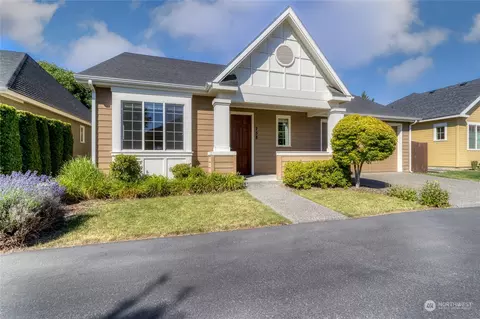 758 SE Goldeneye Dr, College Place, WA 99324