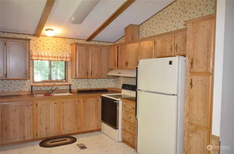 12712 NE 199th St, Bothell, WA 98011 photo 4