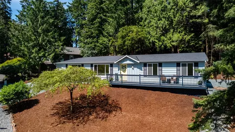 269 Quillayute Pl, La Conner, WA 98257
