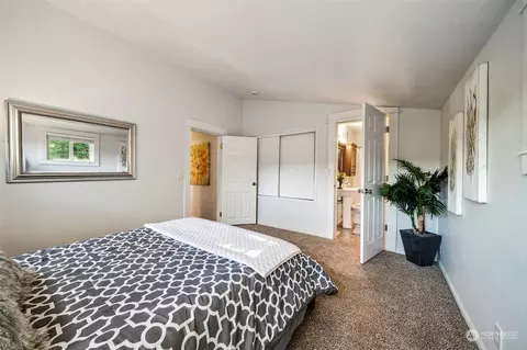 Bedroom - 3140 Harding St, Enumclaw, WA 98022 photo 3 of 4