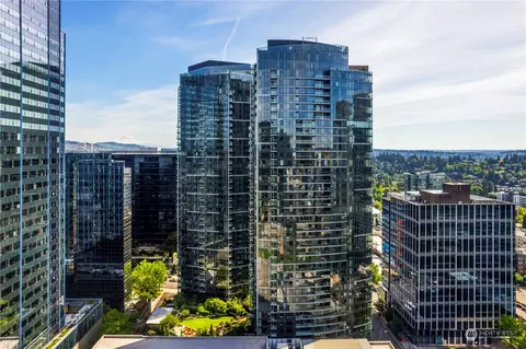 500 106th Ave NE #2405, Bellevue, WA 98004