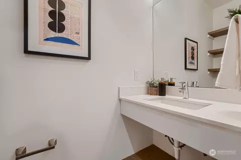 111 E Louisa St, Seattle, WA 98102 photo 26