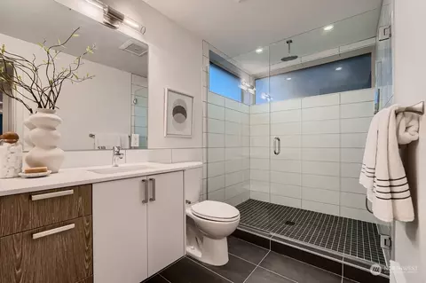 111 E Louisa St, Seattle, WA 98102 photo 30