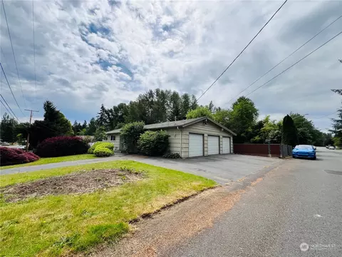 12505 SE 172nd St, Renton, WA 98058