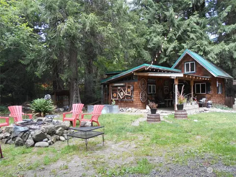 280 Appaloosa Dr, Brinnon, WA 98320