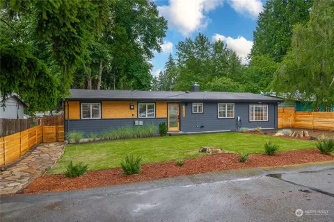 Exterior - 17920 91st Pl NE, Bothell, WA 98011 photo 2 of 16