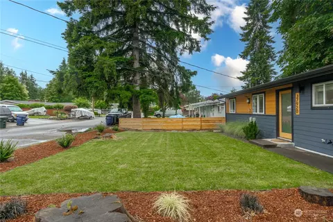 Exterior - 17920 91st Pl NE, Bothell, WA 98011 photo 15 of 16