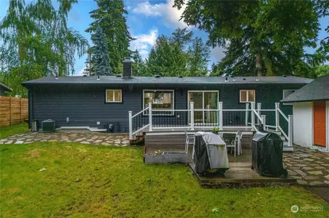 Exterior - 17920 91st Pl NE, Bothell, WA 98011 photo 11 of 16