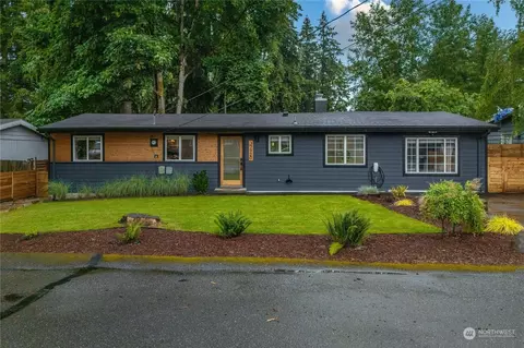 Exterior - 17920 91st Pl NE, Bothell, WA 98011 photo 5 of 16
