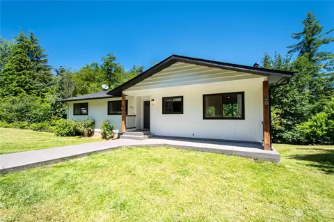 177 Dublin Dr, Castle Rock, WA 98611