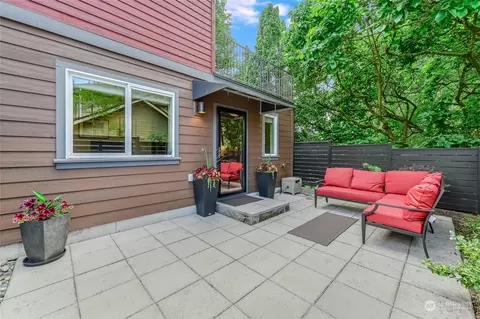 10757 Evanston Ave N #B, Seattle, WA 98133
