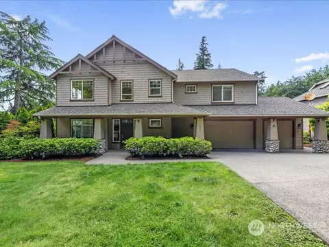 5801 152nd Ave SE, Bellevue, WA 98006