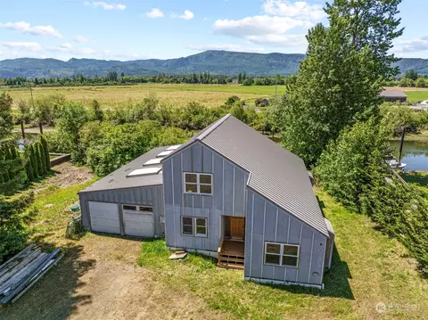 377 E Little Island Rd, Cathlamet, WA 98612