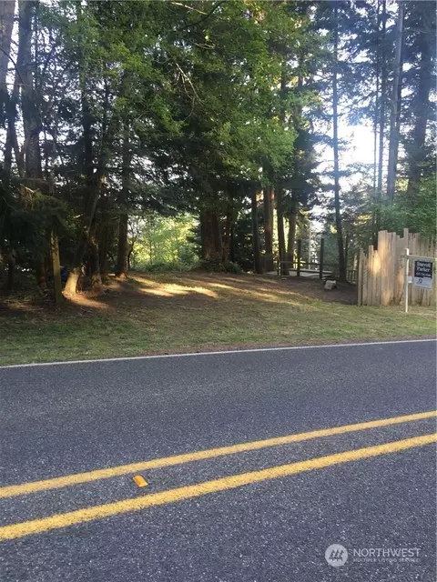0 Northbluff Rd, Greenbank, WA 98253