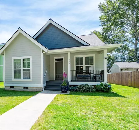 432 A St, Blaine, WA 98230