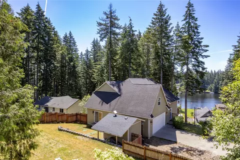 2281 E St Andrews Dr N, Shelton, WA 98584