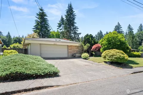 1805 Eastwood Pl SE, Olympia, WA 98501