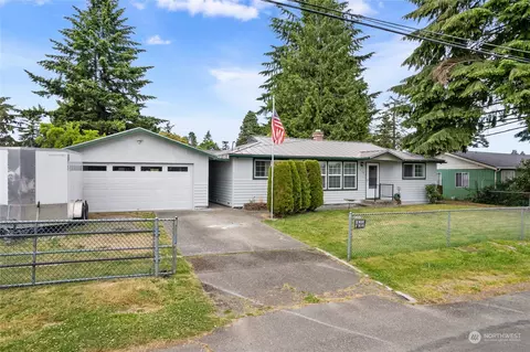 1316 SW 114th St, Seattle, WA 98146