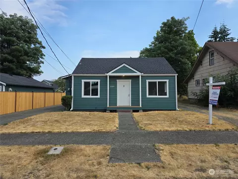 3309 S 3311 S Proctor St, Tacoma, WA 98409