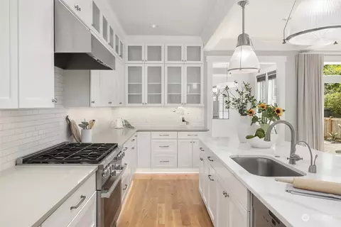 1504 37th Ave E, Seattle, WA 98112 photo 12
