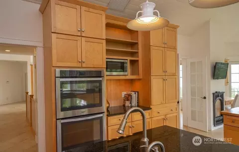 Kitchen - 481 Carriage Dr, Sequim, WA 98382 photo 3 of 5