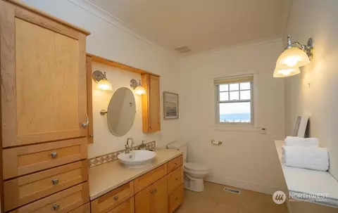 Bath - 481 Carriage Dr, Sequim, WA 98382 photo 2 of 4