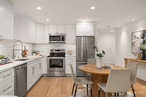 706 N 76th St, Seattle, WA 98103 photo 31