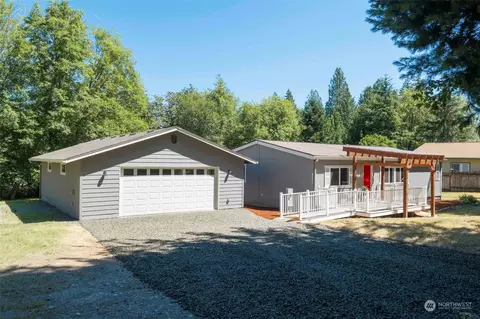6386 SE Dandelion Ln, Olalla, WA 98359