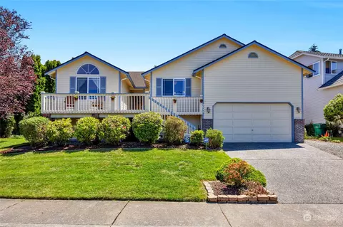 1812 Lumley Ave, Mukilteo, WA 98275