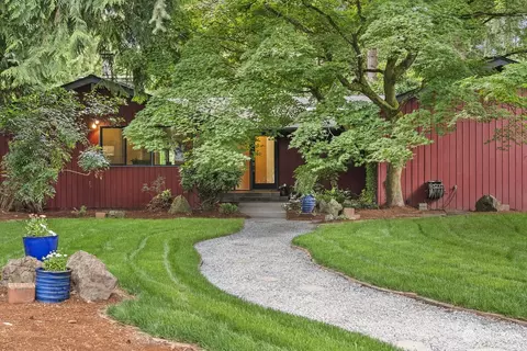 12061 Hiram Pl NE, Seattle, WA 98125
