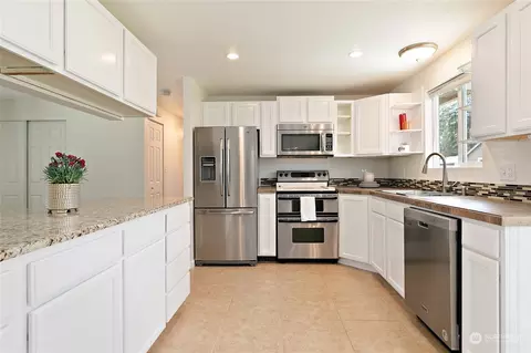 19510 9th Ave E, Spanaway, WA 98387 photo 5