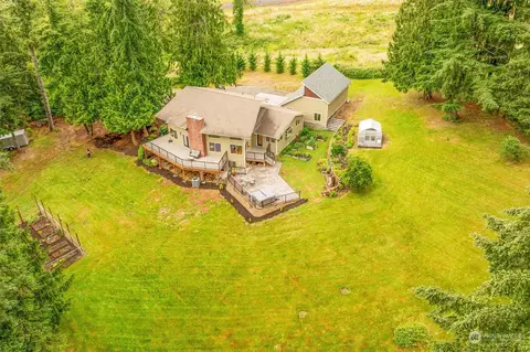 955 Young Rd, Kelso, WA 98626