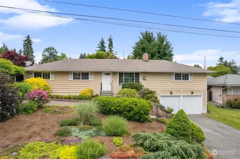 10624 NE 194th St, Bothell, WA 98011