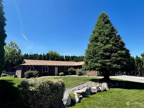 1921 Peachtree Ln, Richland, WA 99352